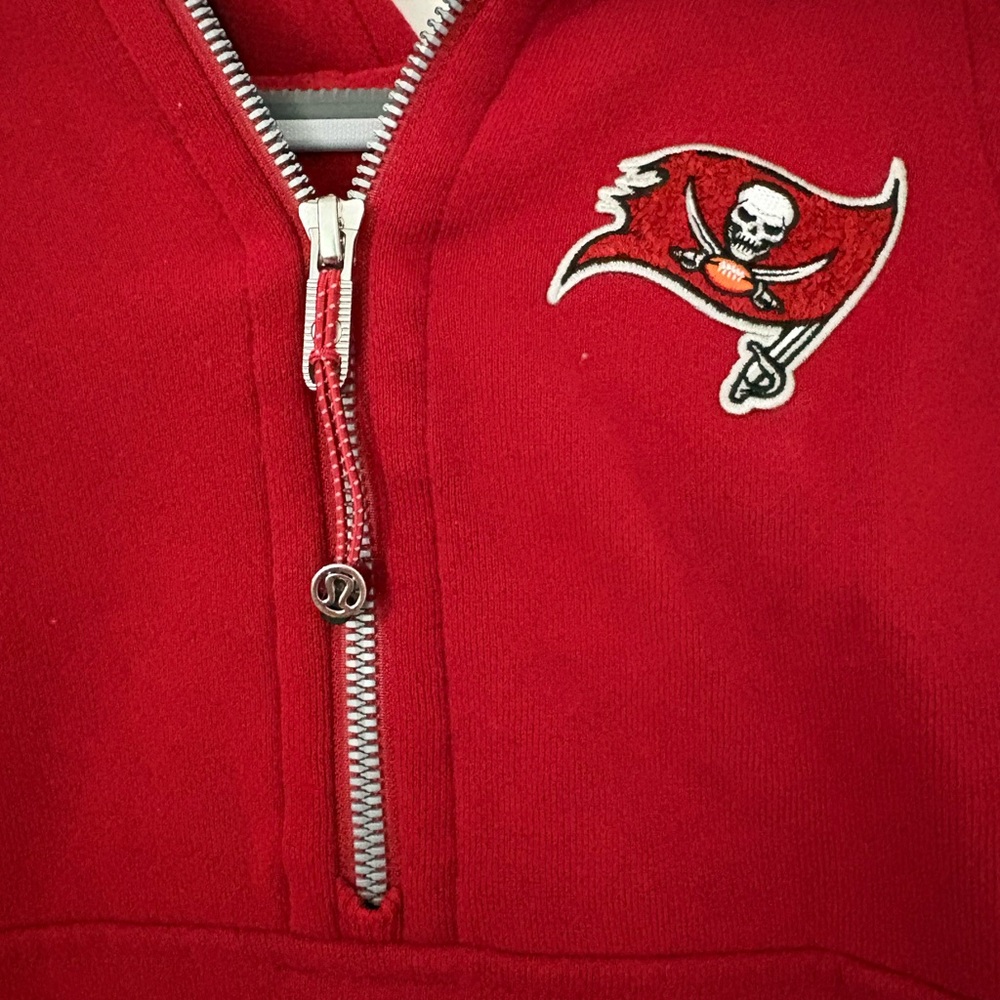 lululemon athletica Red Pullover - Picture 3 of 3